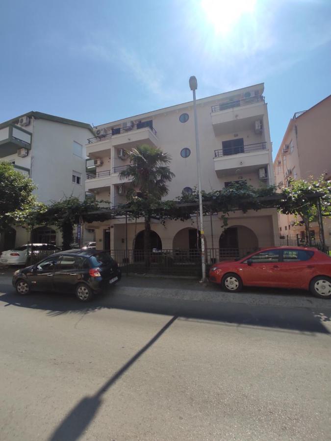 Apartments Mare Будва Екстер'єр фото