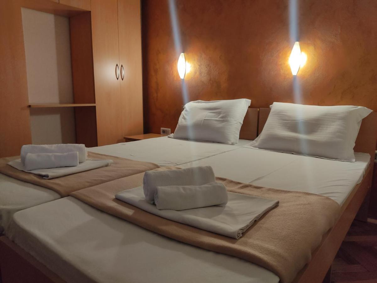 Apartments Mare Будва Екстер'єр фото