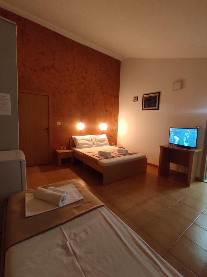 Apartments Mare Будва Екстер'єр фото