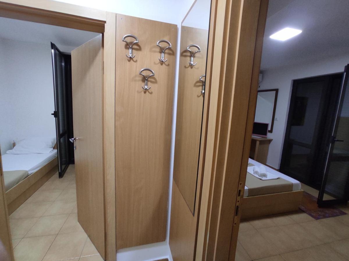 Apartments Mare Будва Екстер'єр фото