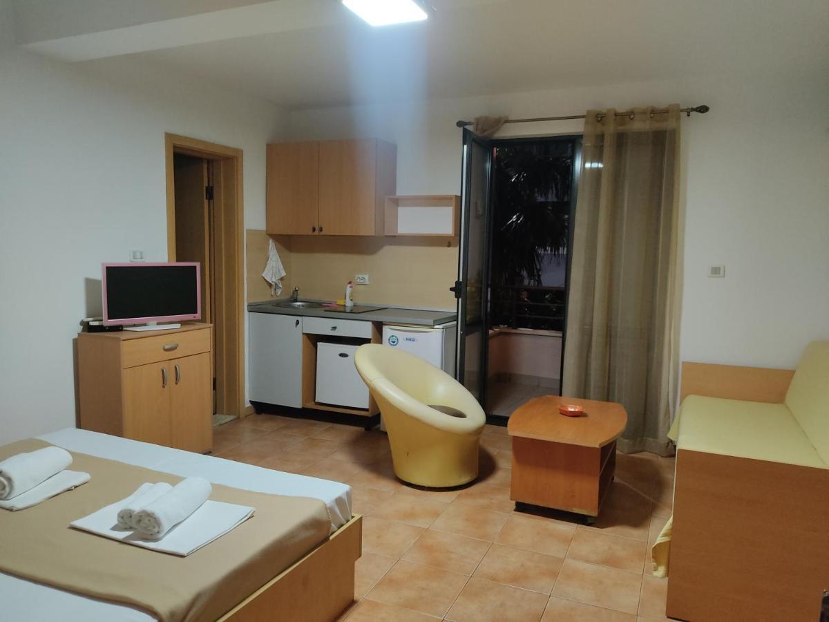 Apartments Mare Будва Екстер'єр фото