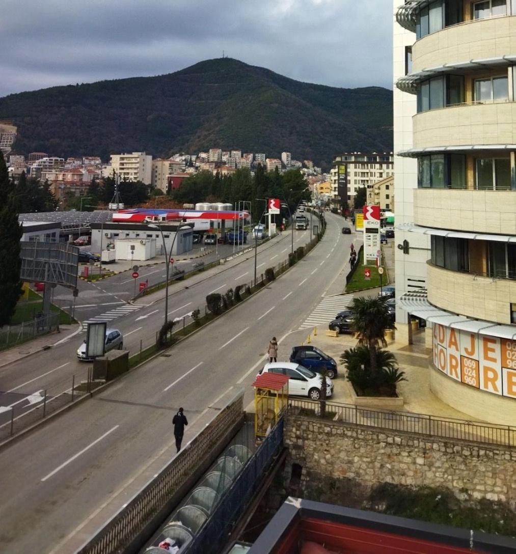 Apartments Mare Будва Екстер'єр фото